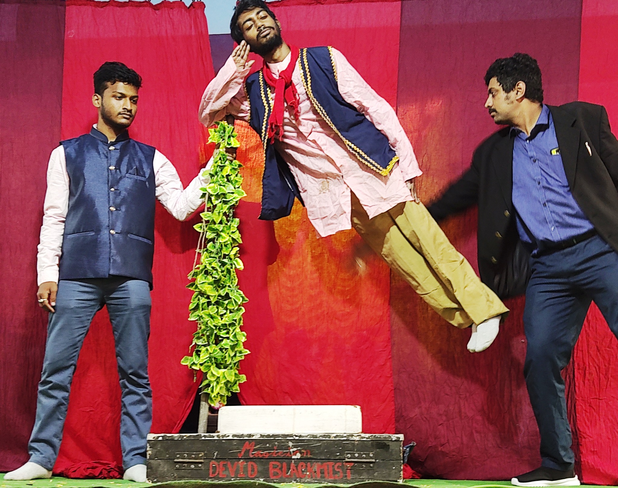 Magician Prof. Satadru Banerjee in Rahara