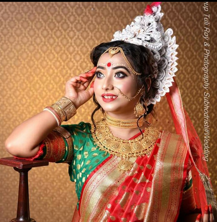 Beautician Tuli Roy in Naihati