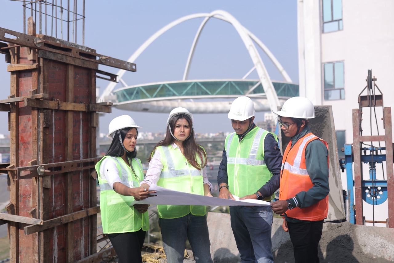 Civil Engineer LBS Building Planner Mr. Partha Halder in Thakurpukur
