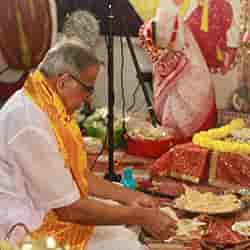 Pandit Poojari and religious Performers